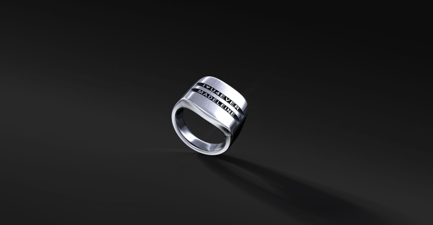Personalizowany sygnet z napisami ELEGANT SIGNATURE