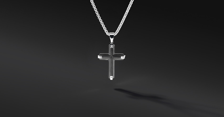 Krzyżyk „Varen” Black – stal szlachetna z łańcuszkiem