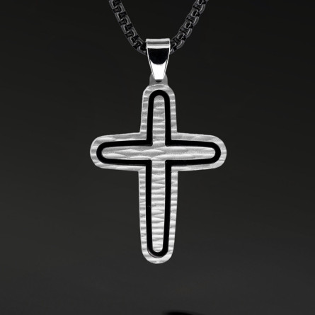 Krzyżyk „Axis” Black – stal szlachetna z łańcuszkiem