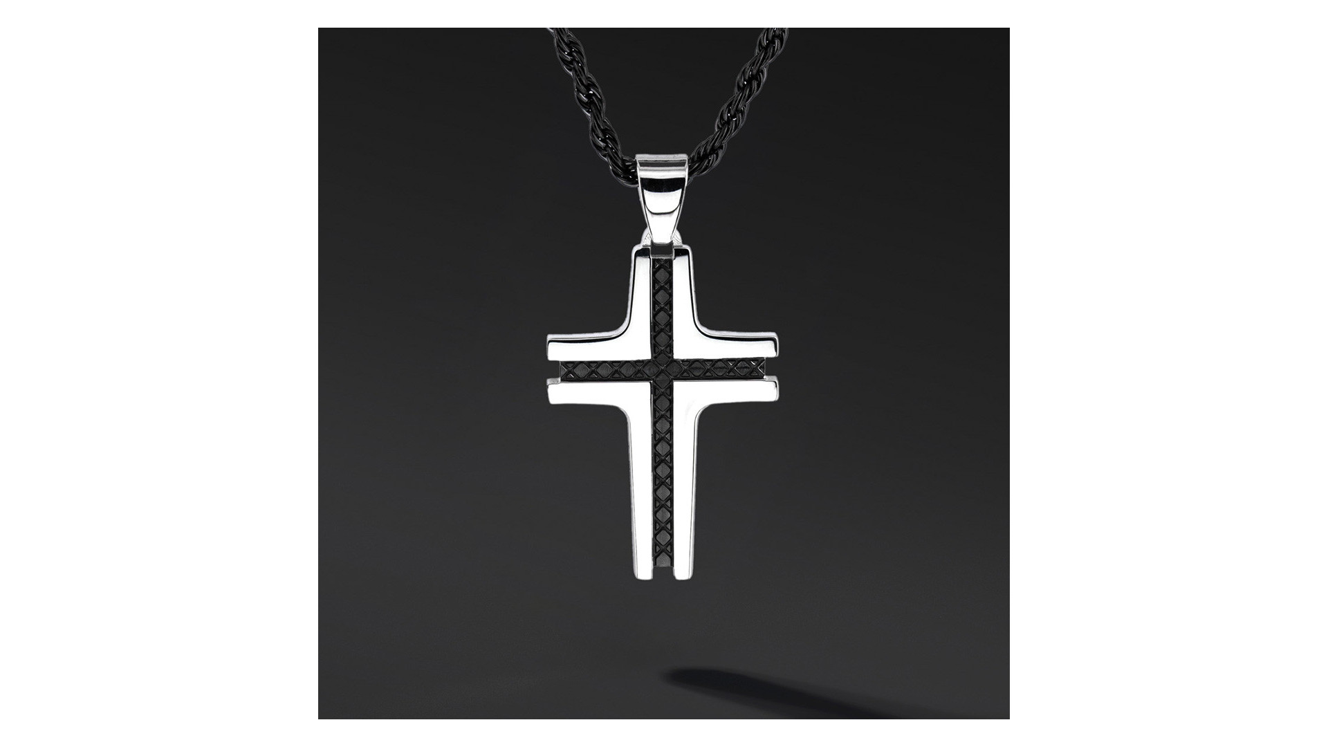 Krzyżyk „Line” Black – stal szlachetna z łańcuszkiem Krzyżyk „Line” Black – stal szlachetna z łańcuszkiem