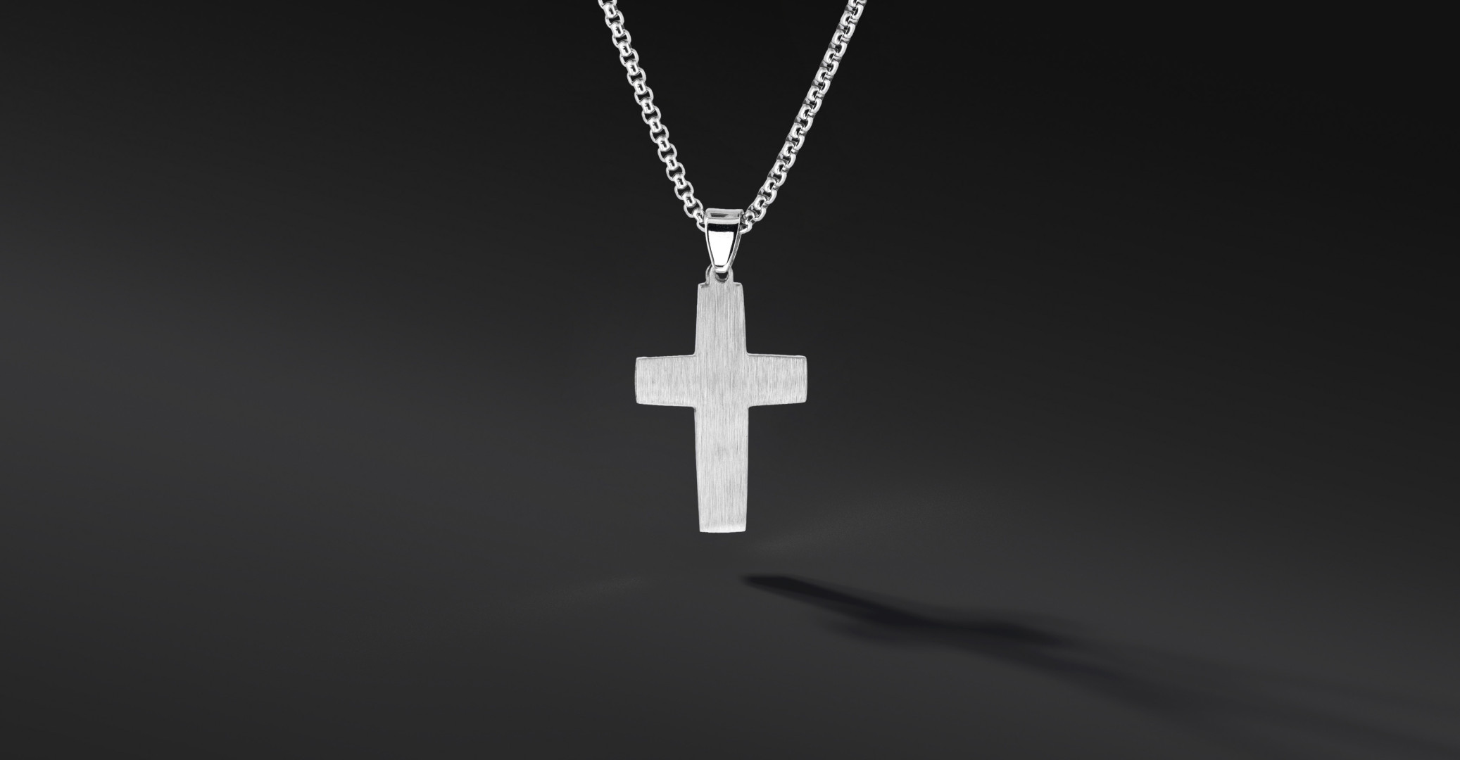 Krzyżyk „Cast” Silver – stal szlachetna z łańcuszkiem