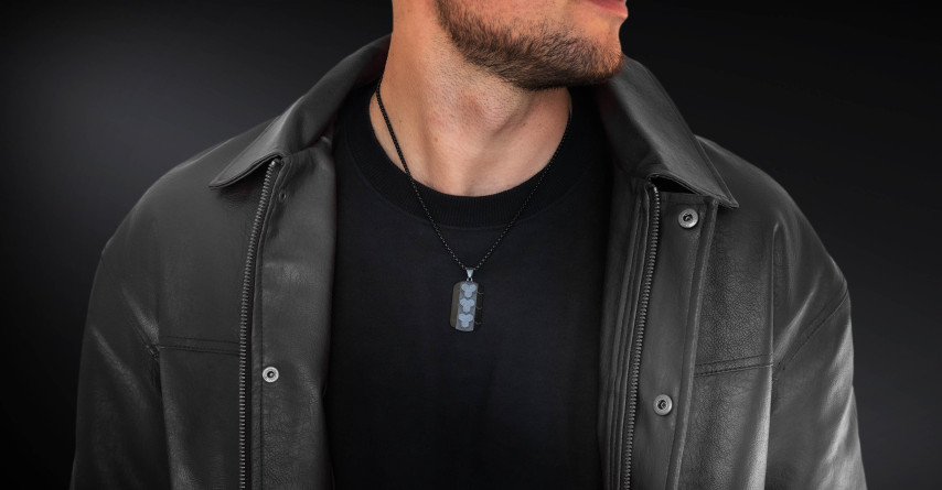 Nieśmiertelnik "Obsidian Grid" – stal szlachetna | Czerń i geometria | Enigma