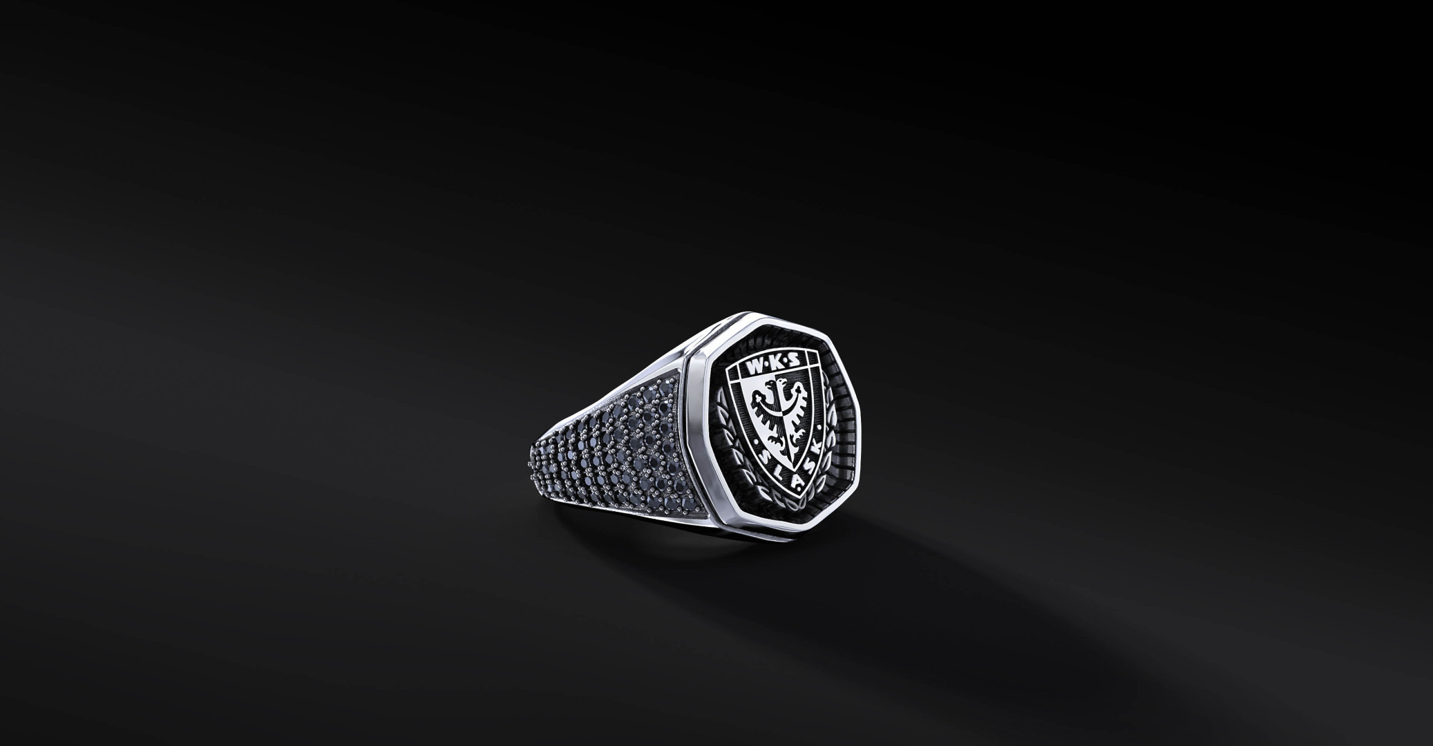 Sygnet WKS Pave Mono Srebro 925 | Enigma Jubiler Sygnet WKS Pave Mono Srebro 925 | Enigma Jubiler