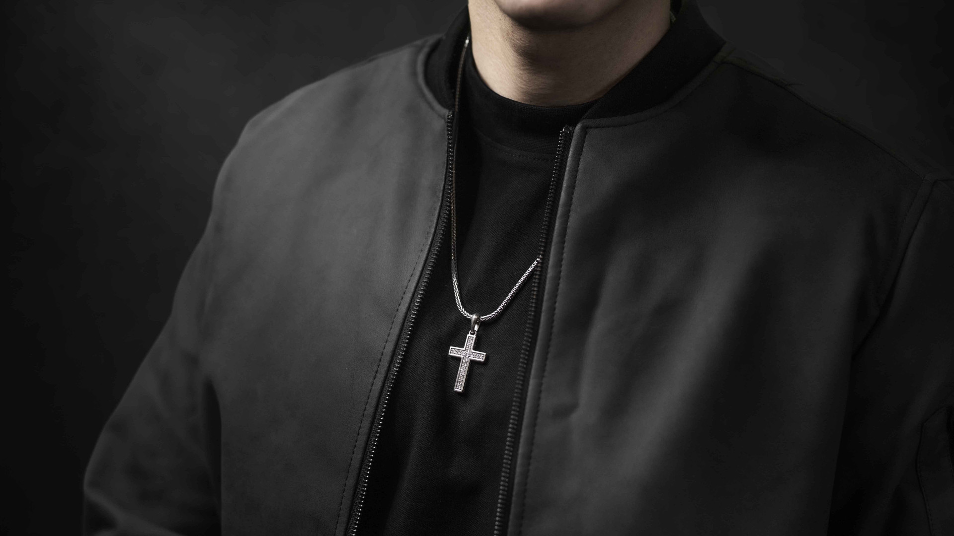 Krzyżyk Srebrny "Pave" White | Enigma Jubiler