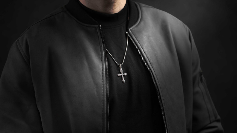 Krzyżyk Srebrny Męski "Artis" | Enigma Jubiler